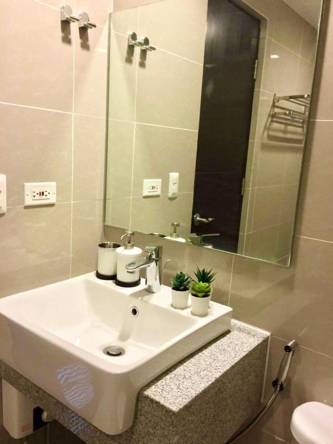 Daniella'S Modern & Cozy Suite In Uptown Bgc 마닐라 외부 사진