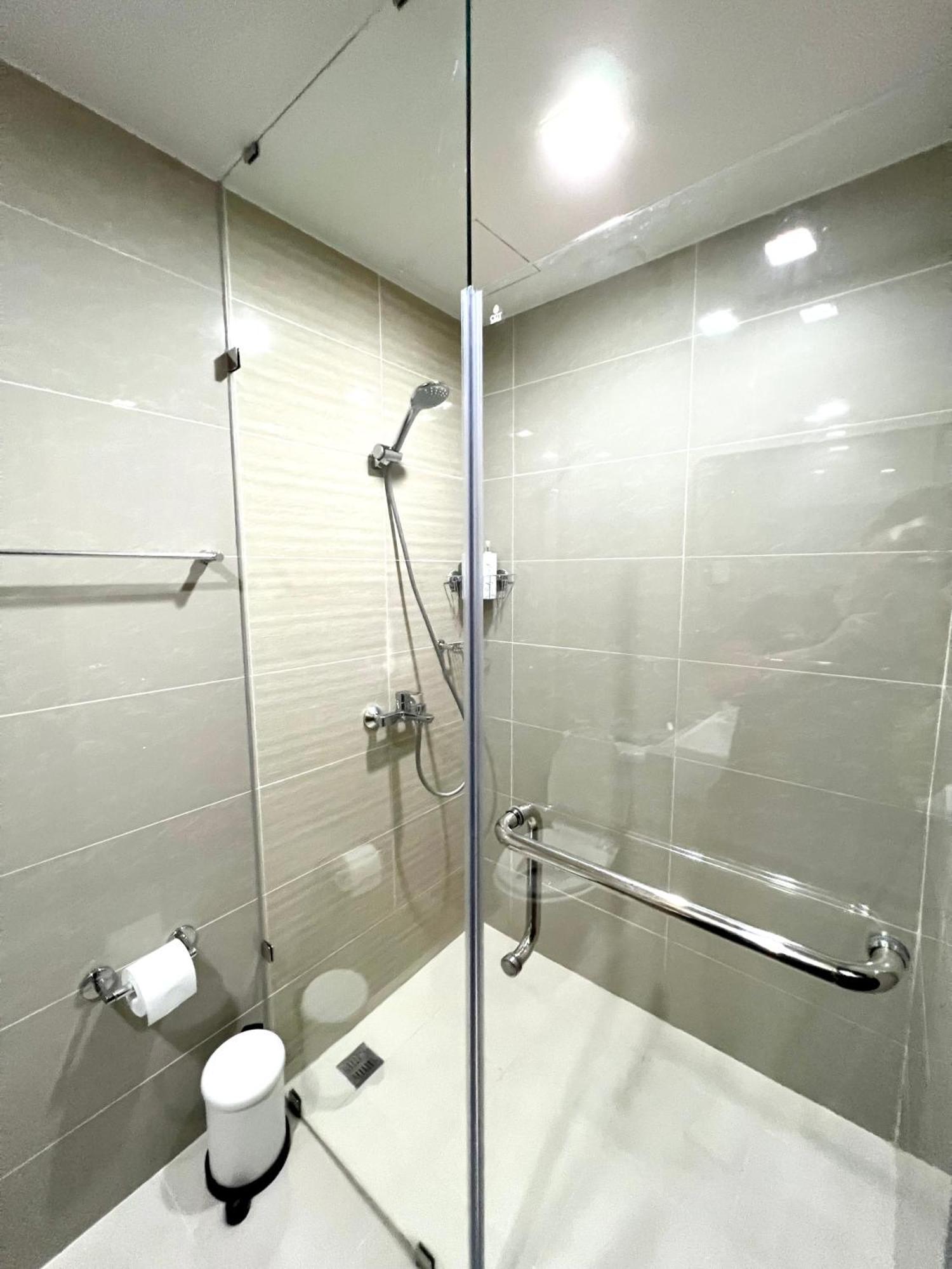 Daniella'S Modern & Cozy Suite In Uptown Bgc 마닐라 외부 사진